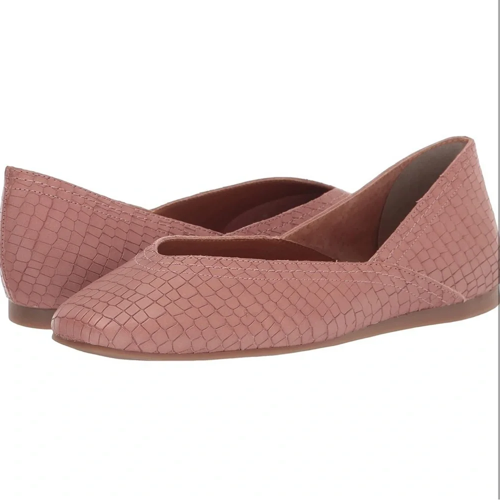 Lucky Brand Women's Alba Ballet Flat